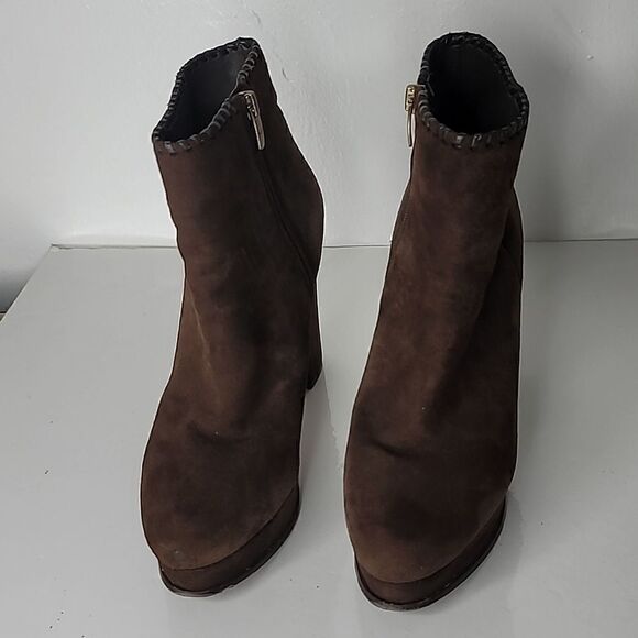 Marc Fisher Natasia Brown Suede Platform Boots. - Picture 10 of 13